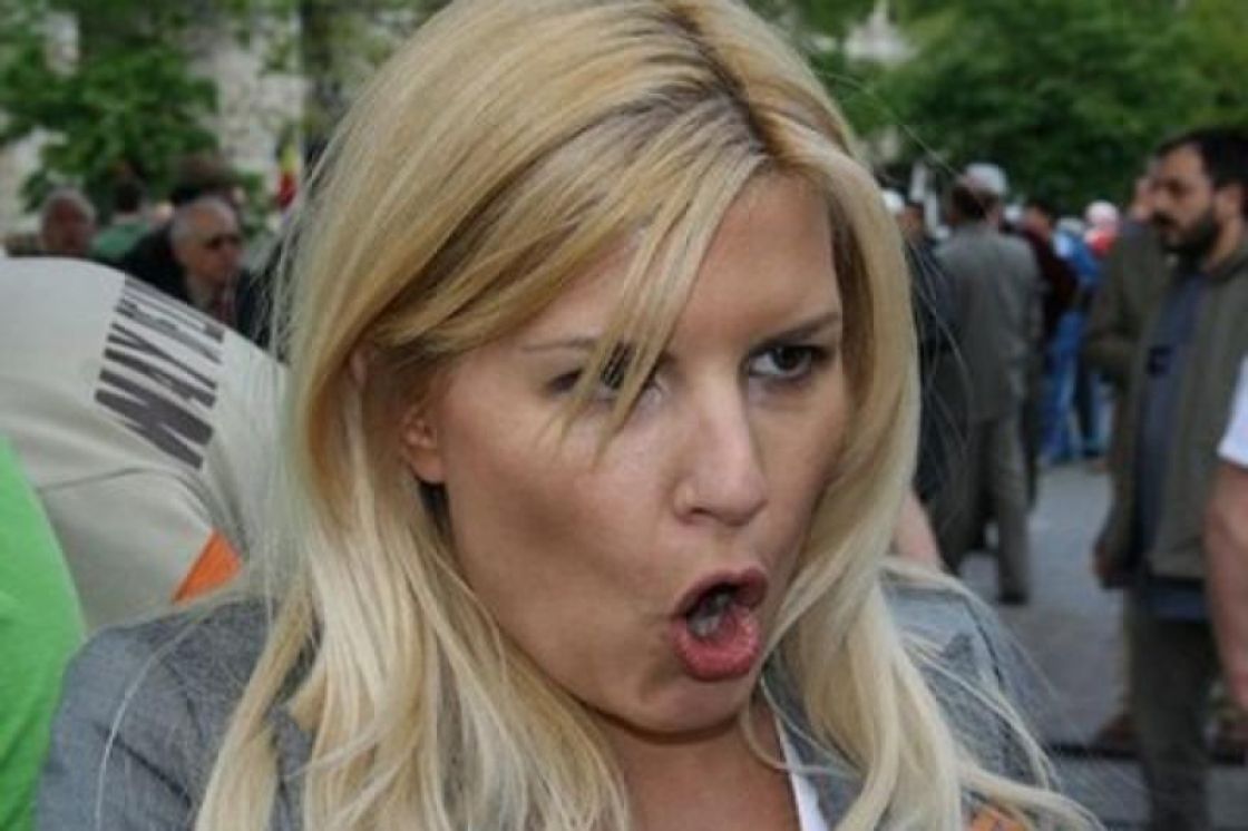 Elena Udrea, declarație emoționantă la Interpol: „Simt fluturi în stomac, n-am mai avut cătușe de când mergeam la Cotroceni”