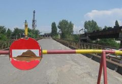 Există și vești bune. Dacă după Podul de Lemn pică și podurile de la Sud, Obor și cel dinspre Târgoviște, practic ne unim cu Ardealul și scăpăm!