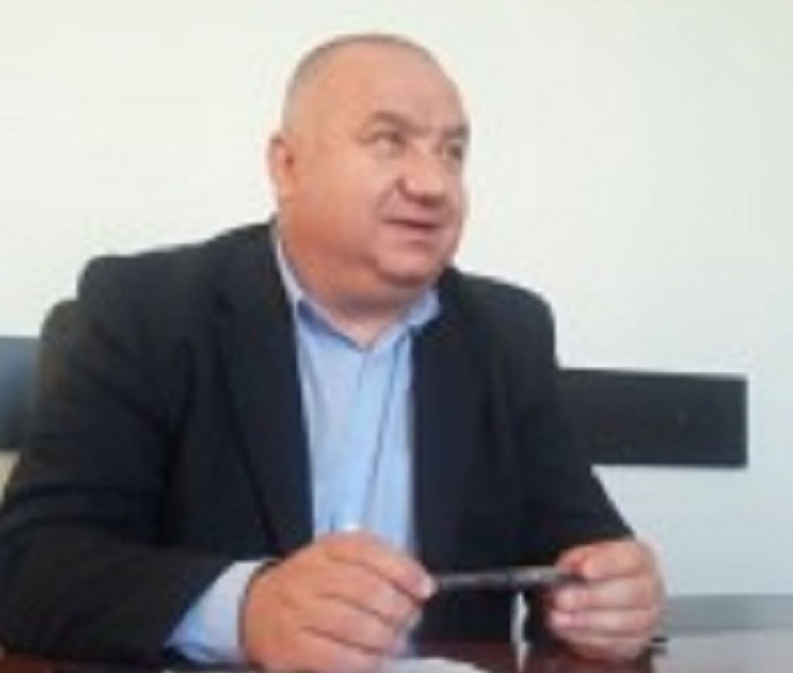 Exclusiv: După vizita oficială din China, primarul Ploieștiului va pleca la Disneyland, unde se va întâlni cu omologul său, Goofy