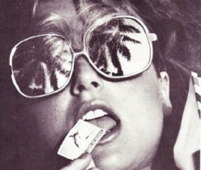 Cocalarii sunt salvați. În locul clubului Zappa se deschide o filatelie de fițe