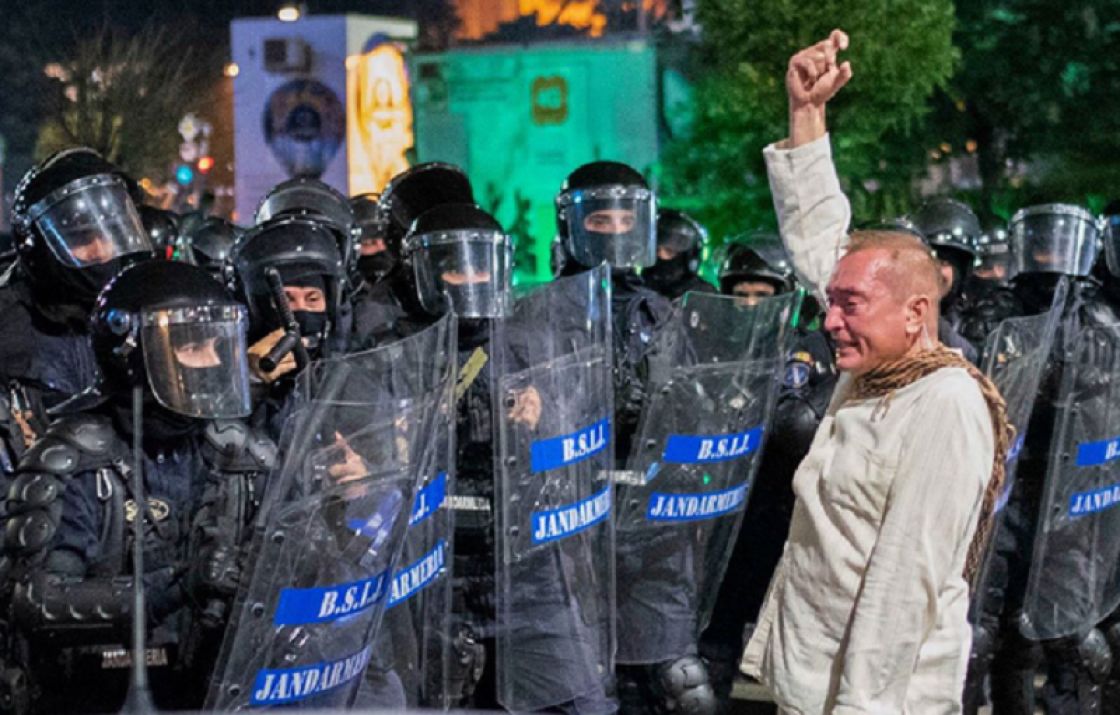 CV impresionant al colonelului Paraschiv: În trecut a condus asediul Toulonului și a câștigat bătălia de la Austerlitz