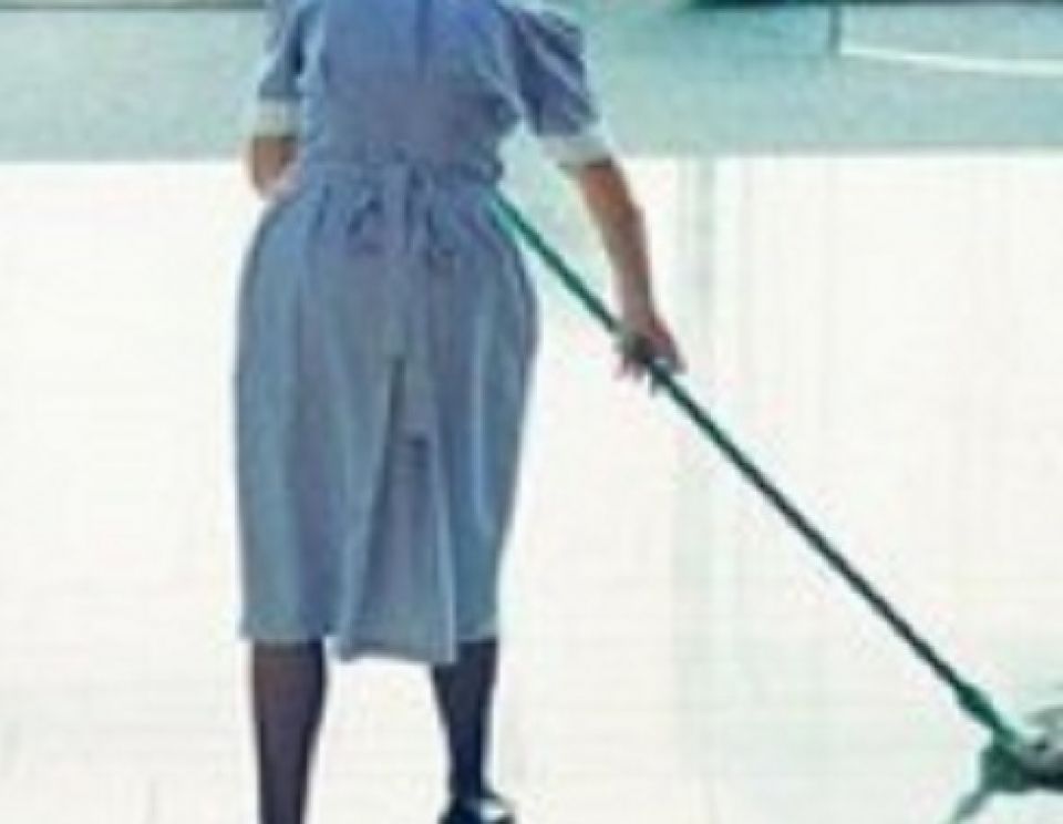 Scandal într-un bloc din Ploiești: Congresul ALDE Prahova s-a blocat în lift!