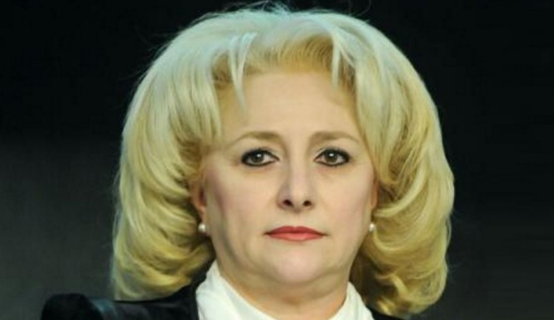 Viorica Dăncilă, discurs emoționant la deschiderea anului școlar: „Sunt privelegiată să fiu aici. Make a photo?”
