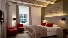 O nouă propunere a pesediștilor: dacă are igrasie în sufragerie, coruptul va primi scuze și 15000 de euro pentru renovarea spațiului de detenție