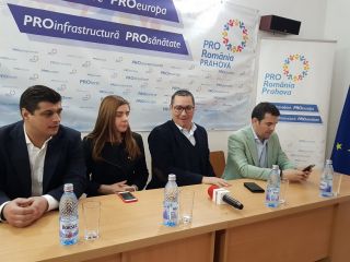 Răutăcioși ca Băsescu. Jurnaliștii din Ploiești l-au încuiat pe Ponta, întrebându-l cum va proceda cu M&amp;M