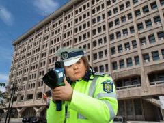 După ce a vrut să pună fiola unei funcționare din Primăria Ploiești, Teodora Marin bagă și radar la etajul 3