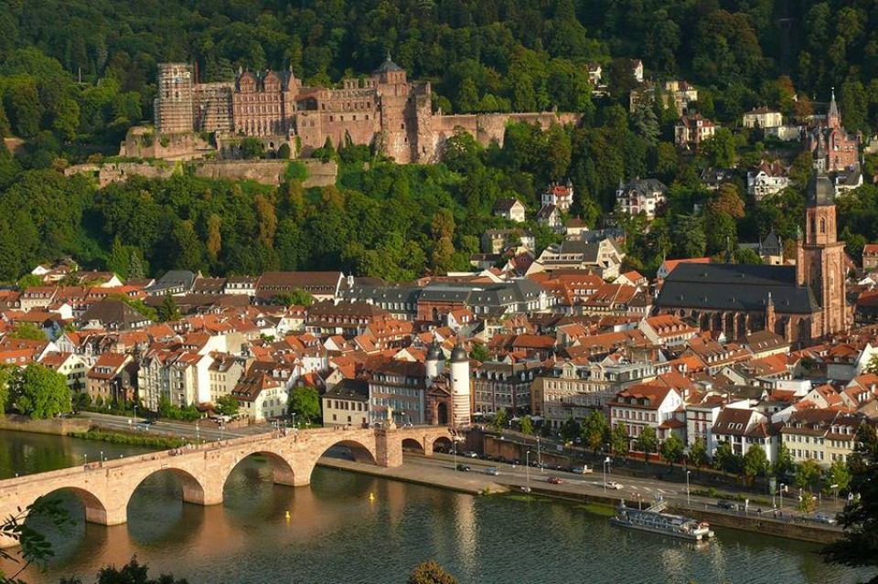 Turism bugetar. Consilierii județeni și angajați CJ Prahova pleacă la Heidelberg pe banii voștri