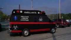 Părinți, fiți vigilenți! A apărut o ambulanță neagră cu numere de Teleorman care răpește copiii și le fură fondurile europene
