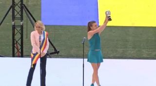 Simona Halep, confesiune emoționantă despre Firea: „Am vrut să-i aplic un backhand, dar publicul mi-a luat-o înainte. Mulțumesc, sunteți minunați!”