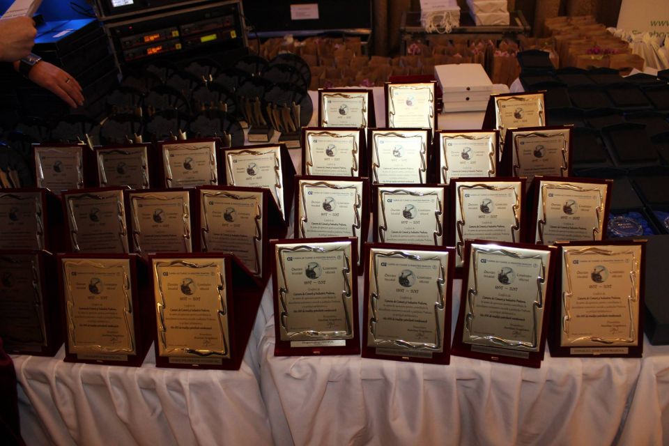 Domnul Aurelian Gogulescu a organizat Gala Sexului Oral 2017. Lukoil, premiat de Camera de Comerț pentru „responsabilitate socială”